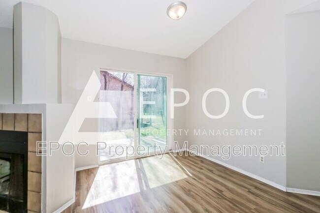 Photo - 1801 Dickens Dr