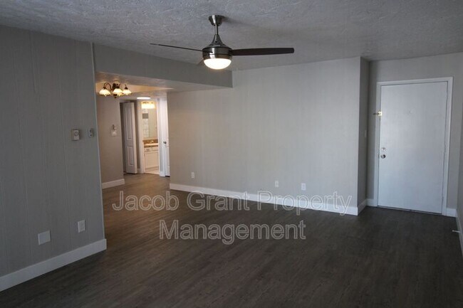 Photo - 1430 Vega Cir