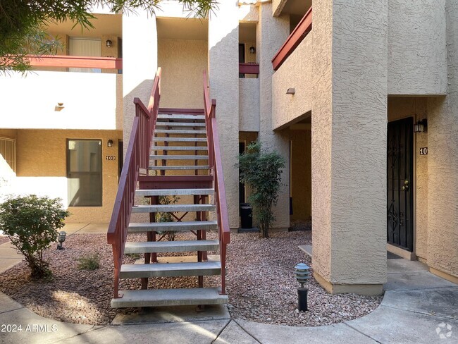 Building Photo - 3131 W Cochise Dr Unit 201 Rental