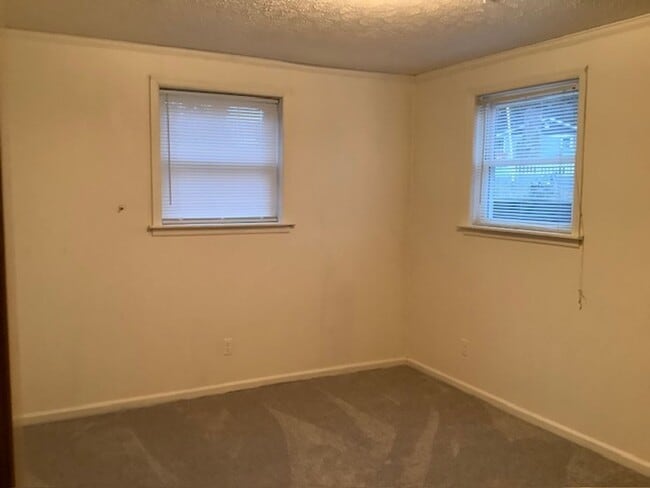 Photo - 3 Rainbow Forest Dr