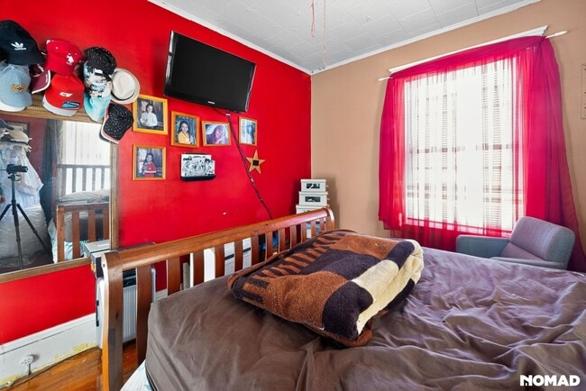 Photo - 38 Custer St