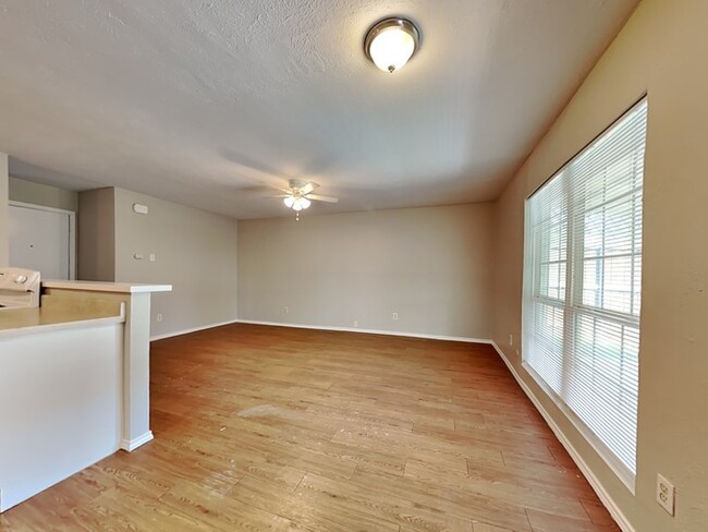 Photo - 5221 Norris Dr