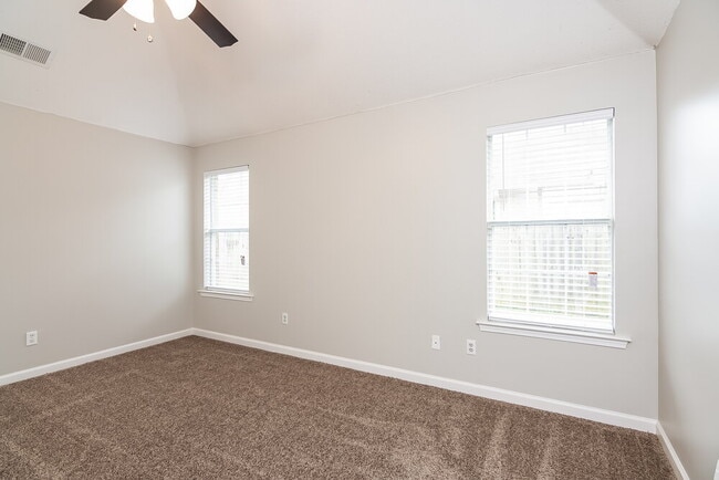 Photo - 115 Mossy Springs Dr