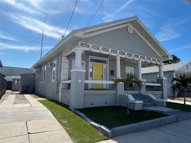 Photo - 2510 W Main St
