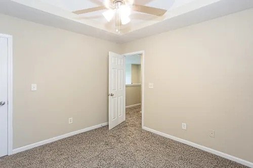 Photo - 163 Madelia Pl