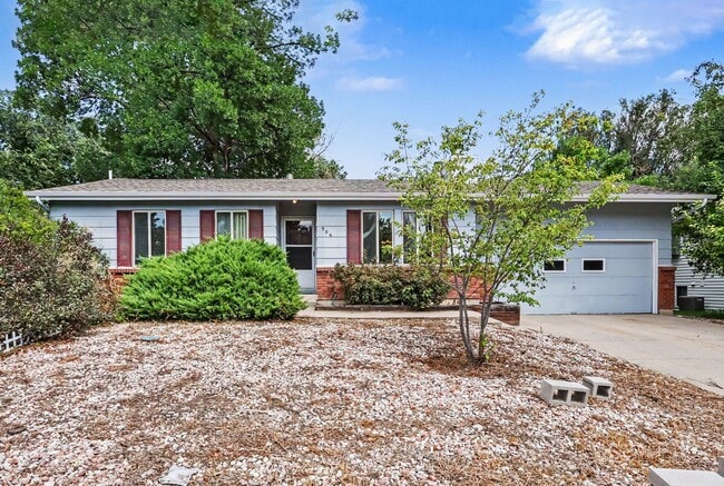 Building Photo - 906 Mansfield Dr