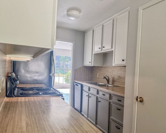 Photo - Comfortable 3BR/2BA Home in a Prime Location Near Forest Hills