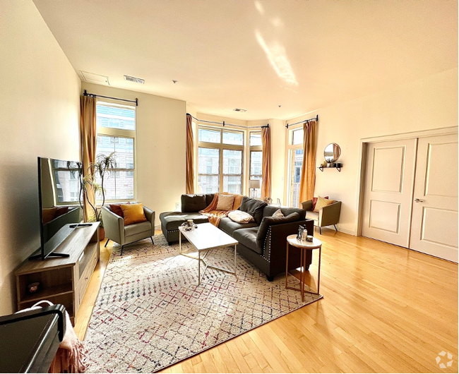 Building Photo - 1209 N Charles St Unit 316 Rental