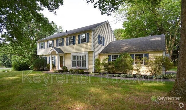 Building Photo - 5 Cedar Woods Dr Rental