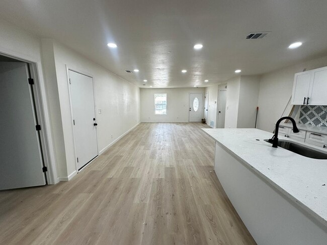 Photo - 1712 Brake Dr