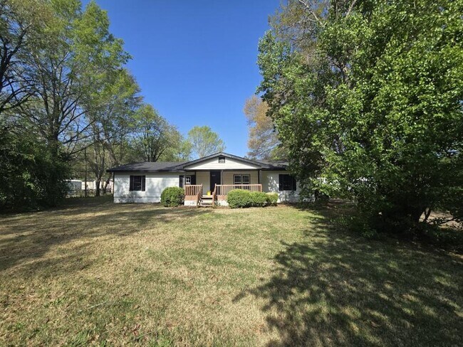 Photo - 2619 W Black Creek Rd