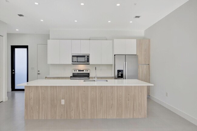 Photo - 4208 NE 7th Terrace