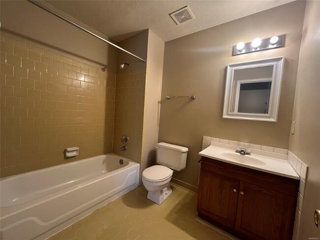 Photo - 4142 Strathmore Dr