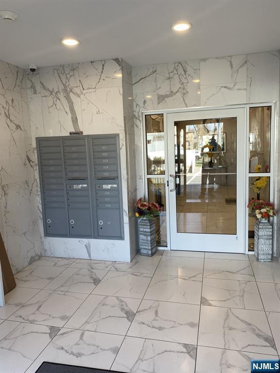 Photo - 70 Oak St Unidad 308