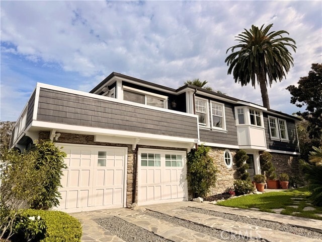 668 Anita St