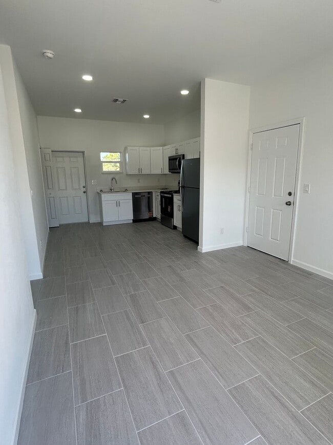 Photo - Brand-New Modern 2BR/2BA Home with Garage- In Serene Lake Placid Location