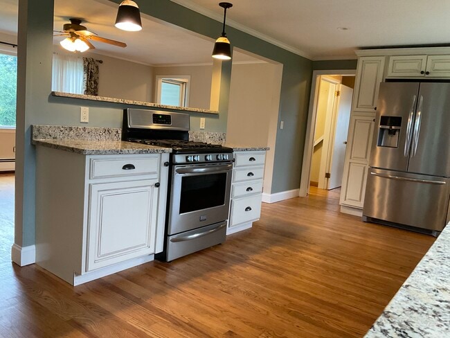 Photo - 25 Medford St