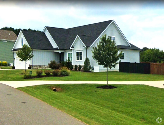 Building Photo - 155 Meadow Lake Dr Rental
