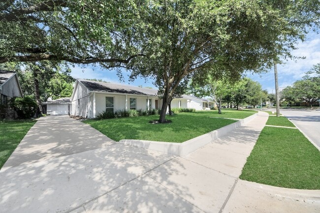 Photo - 7610 Highmeadow Dr
