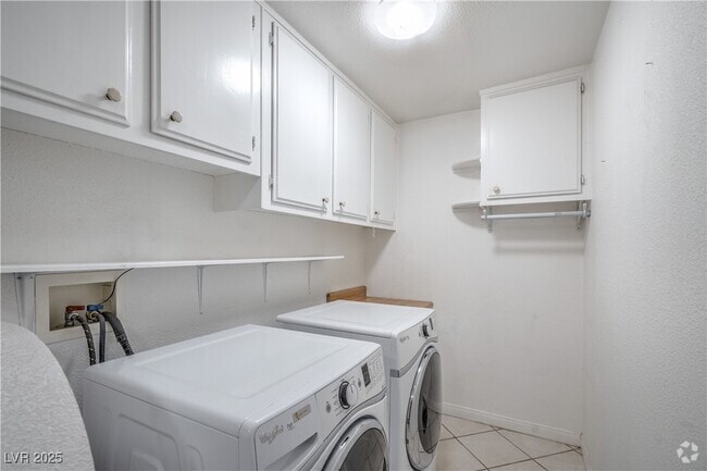 Building Photo - 3445 E Toquima Cir Rental