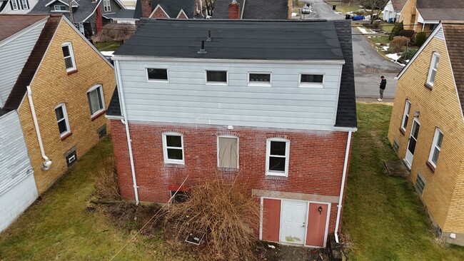 Photo - 2102 McLean St