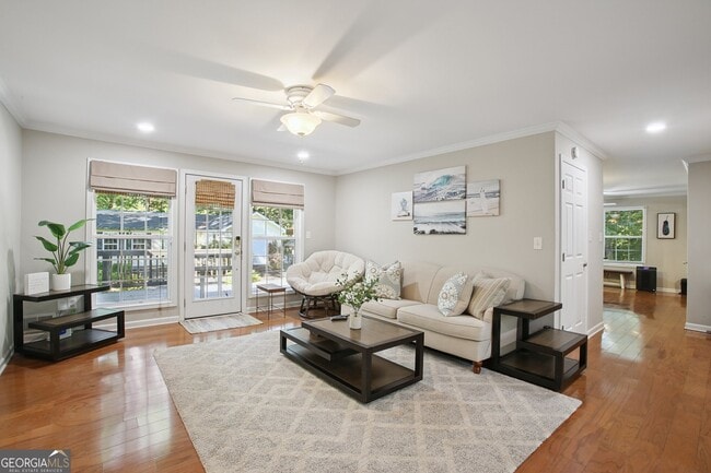 Photo - 102 Hickory Dr