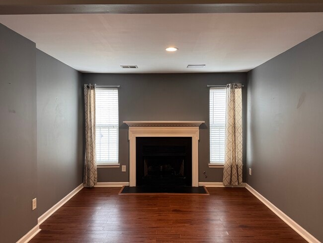 Photo - 7837 Heaton Way