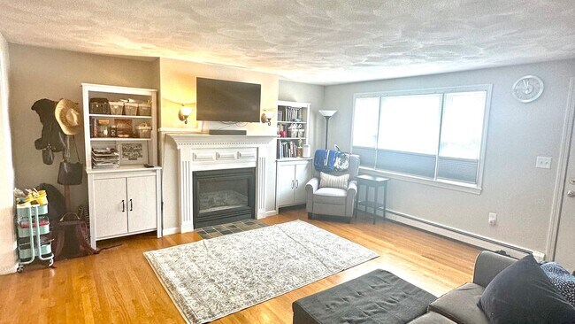 Photo - 28 Evergreen Ave Unit 28