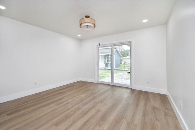 Photo - 7210 Lumber Jack Dr