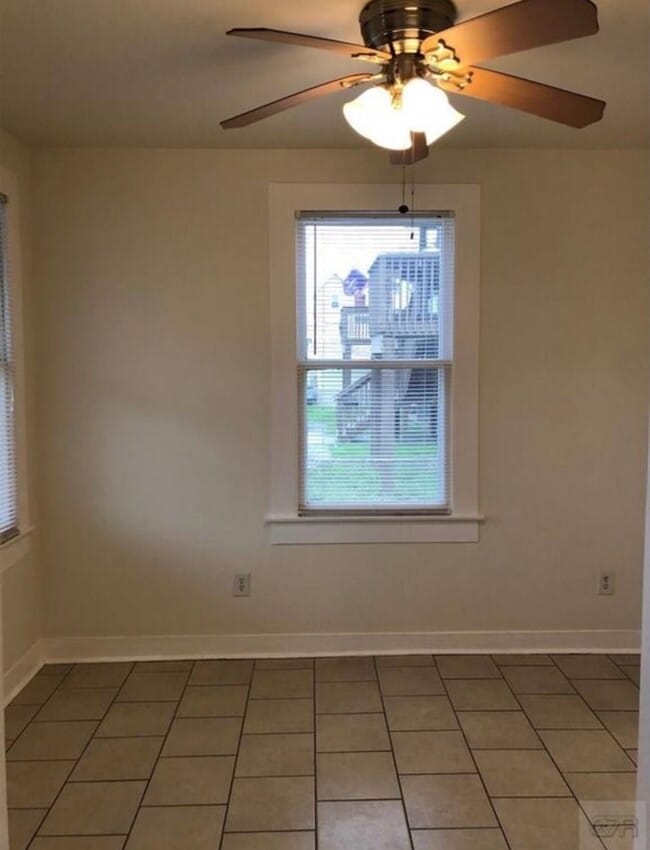 Photo - 2016 57th St