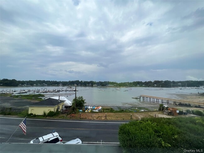 Photo - 293 W Shore Rd Unit 1