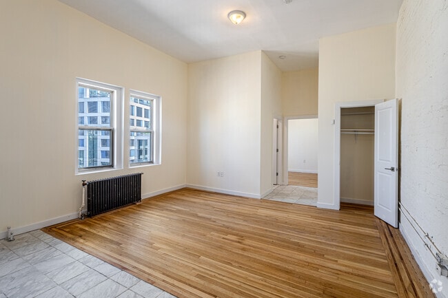 1BA, 1BR - 545 SF - Dining Room