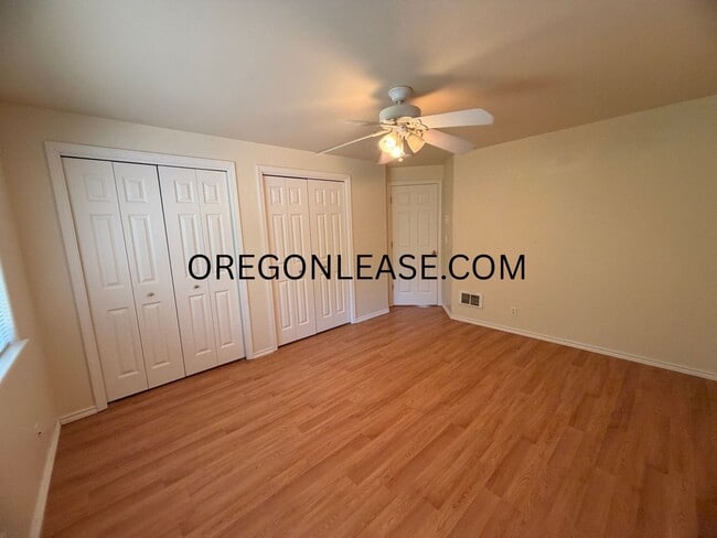 Photo - 2 Bedroom Duplex in North Eugene Unit 3306 Arrowhead st