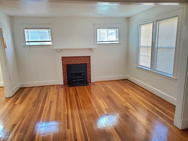 Photo - 19 Appleton St Unit 1