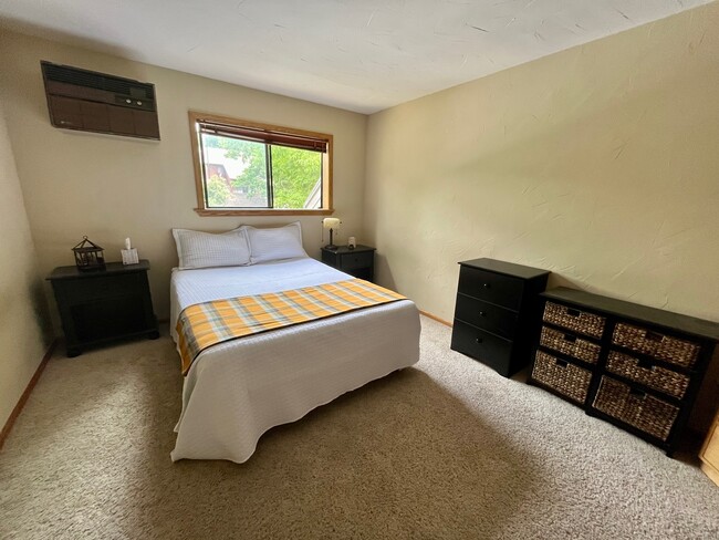 Photo - 3092 Edison Ct