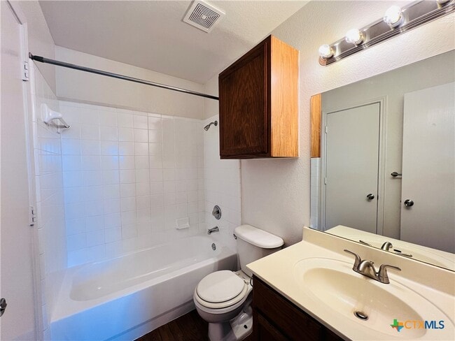 Photo - 1621 Inca Dr Unit D