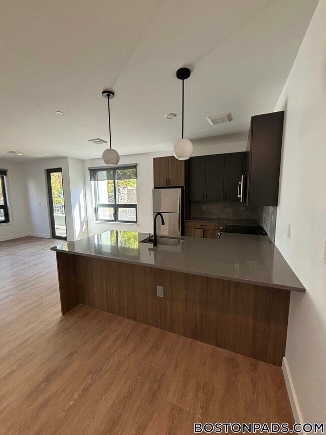 Photo - 199 Gardner St Unidad 104