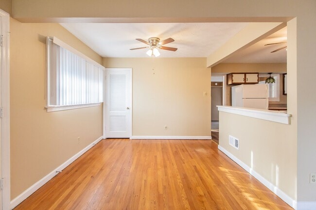 Photo - Lovely Large 3 Bedroom 1 1/2  Bath Ranch Style Home