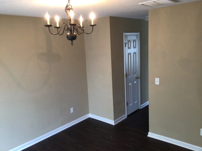 Photo - 2 Glenrose Court