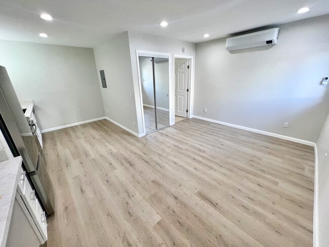 Photo - 1575 Manning Ave Unidad 1573