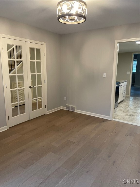 Photo - 497 Summerhaven Dr N