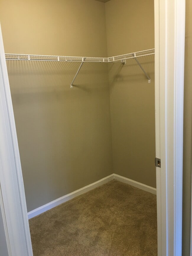 Walk in closet