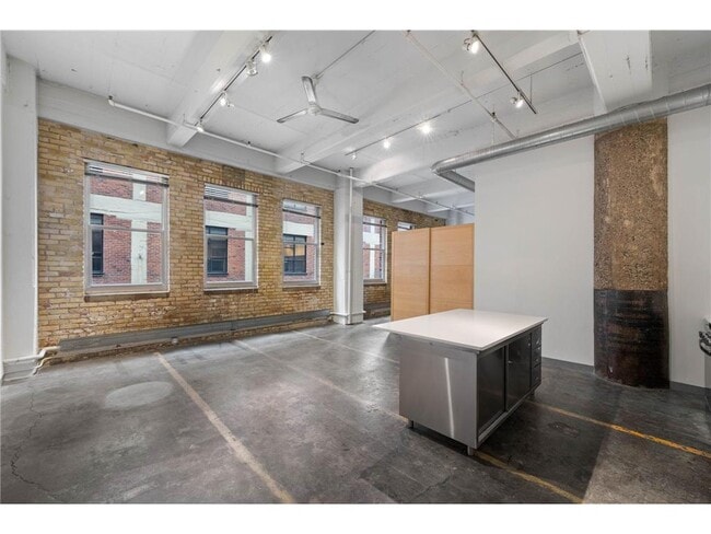 Photo - 700 N Washington Ave Unit 208