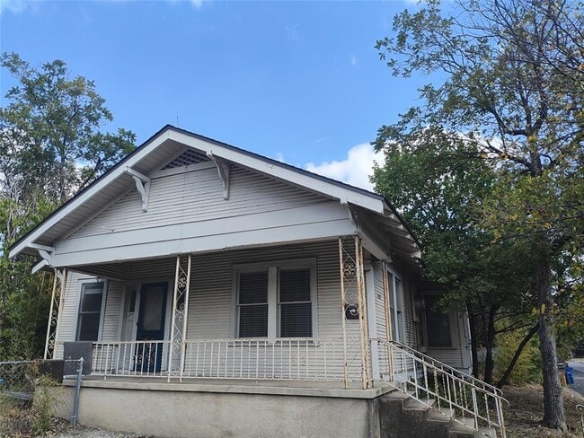 Photo - 3402 King St