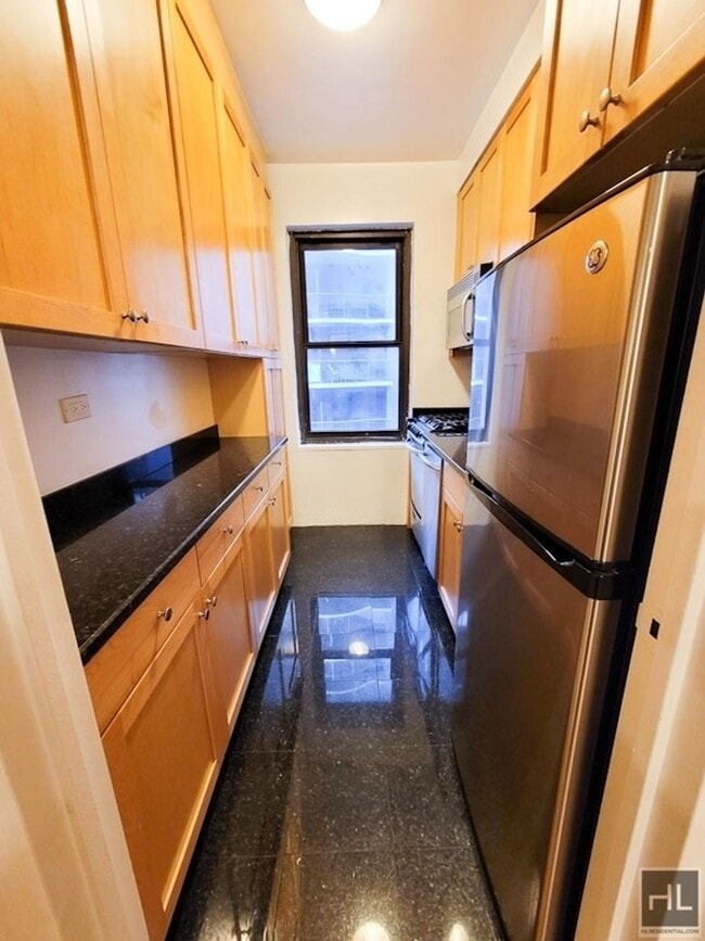 Photo - EAST 56 STREET Unit 7L