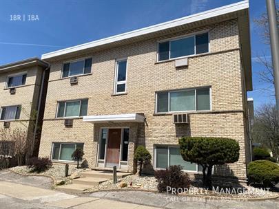 Building Photo - 2800 Burr Oak Ave Unit 1W Rental