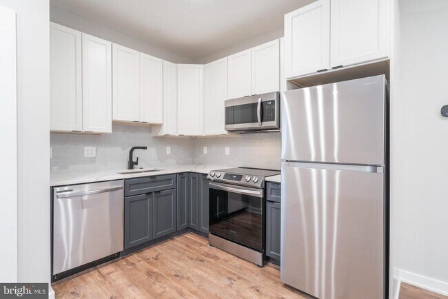 Photo - 435 N 35th St Unit A