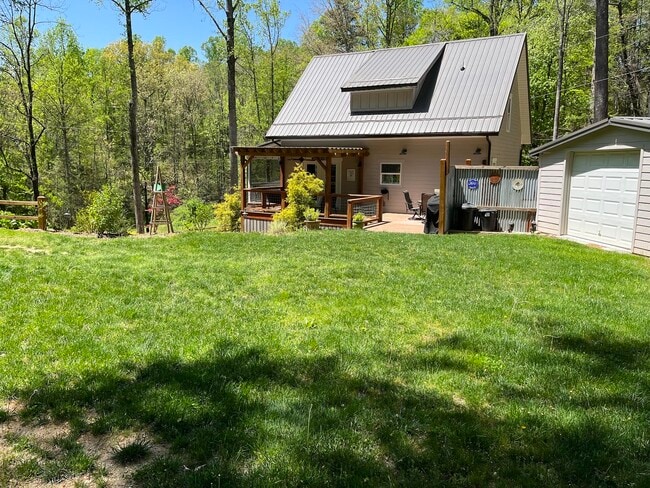 Photo - 251 Landwood Ln House