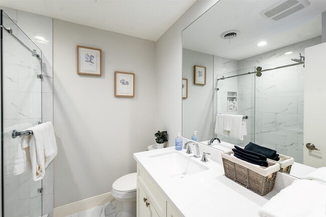 Photo - 9330 Meadowbriar Ln