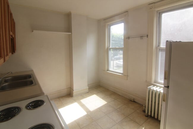 Photo - 620 West St Unidad 2